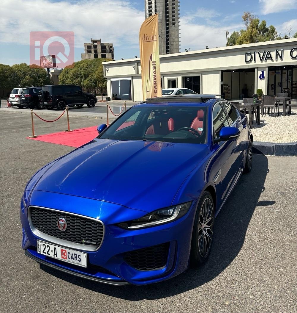 جاكوار XE